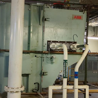 A engenharia de campo que resolve falhas de thruster sem dry dock. - Antes